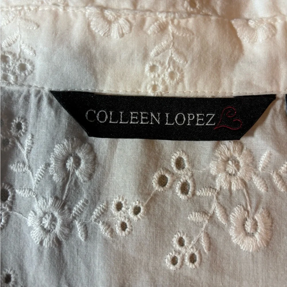 Colleen Lopez XL White Eyelet Button-Up Shirt. - Picture 6 of 9